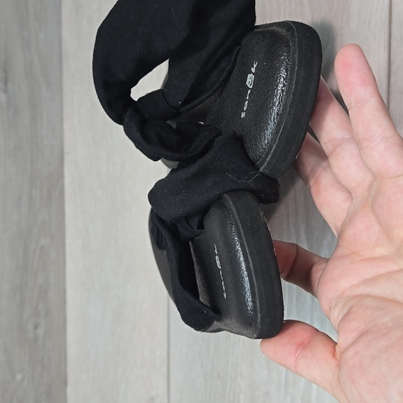 Sanuk Women Black Sandals with Knotted Strap T Strap Flats Shoes Sz 8 - Picture 5 of 9